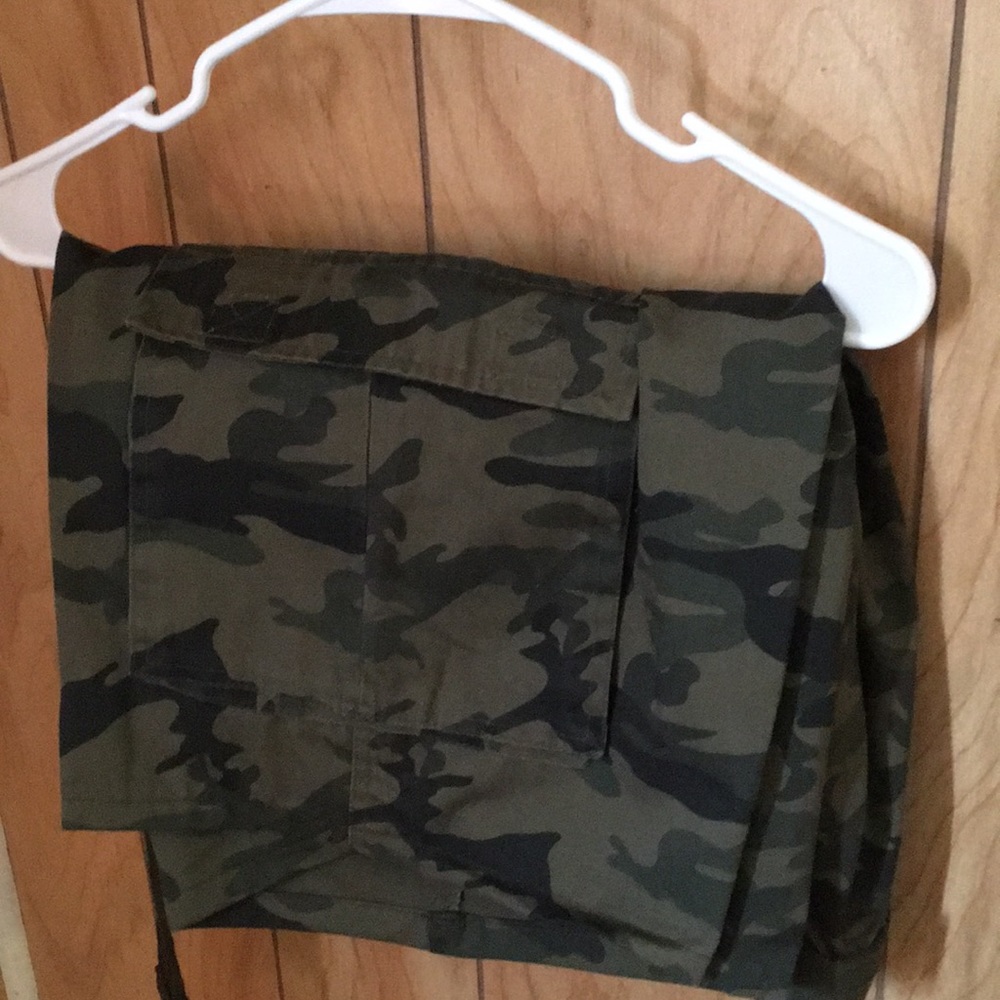 Cargo Shorts Size 42